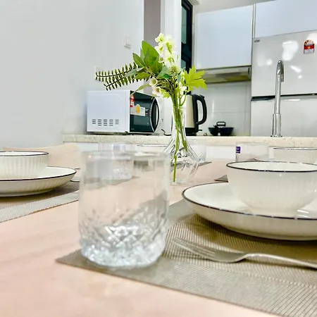 1-8 Pax Comfort Place 3Room Ara Damansara Petaling Jaya Exterior photo