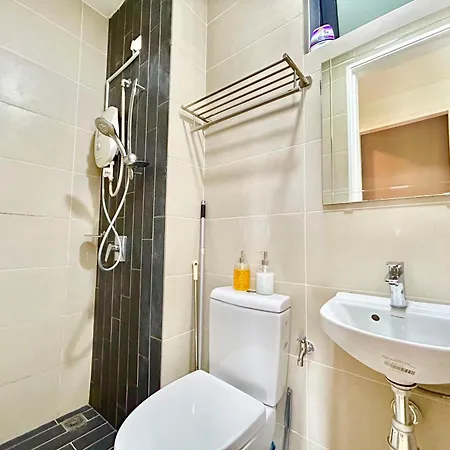 1-8 Pax Comfort Place 3Room Ara Damansara Petaling Jaya Exterior photo