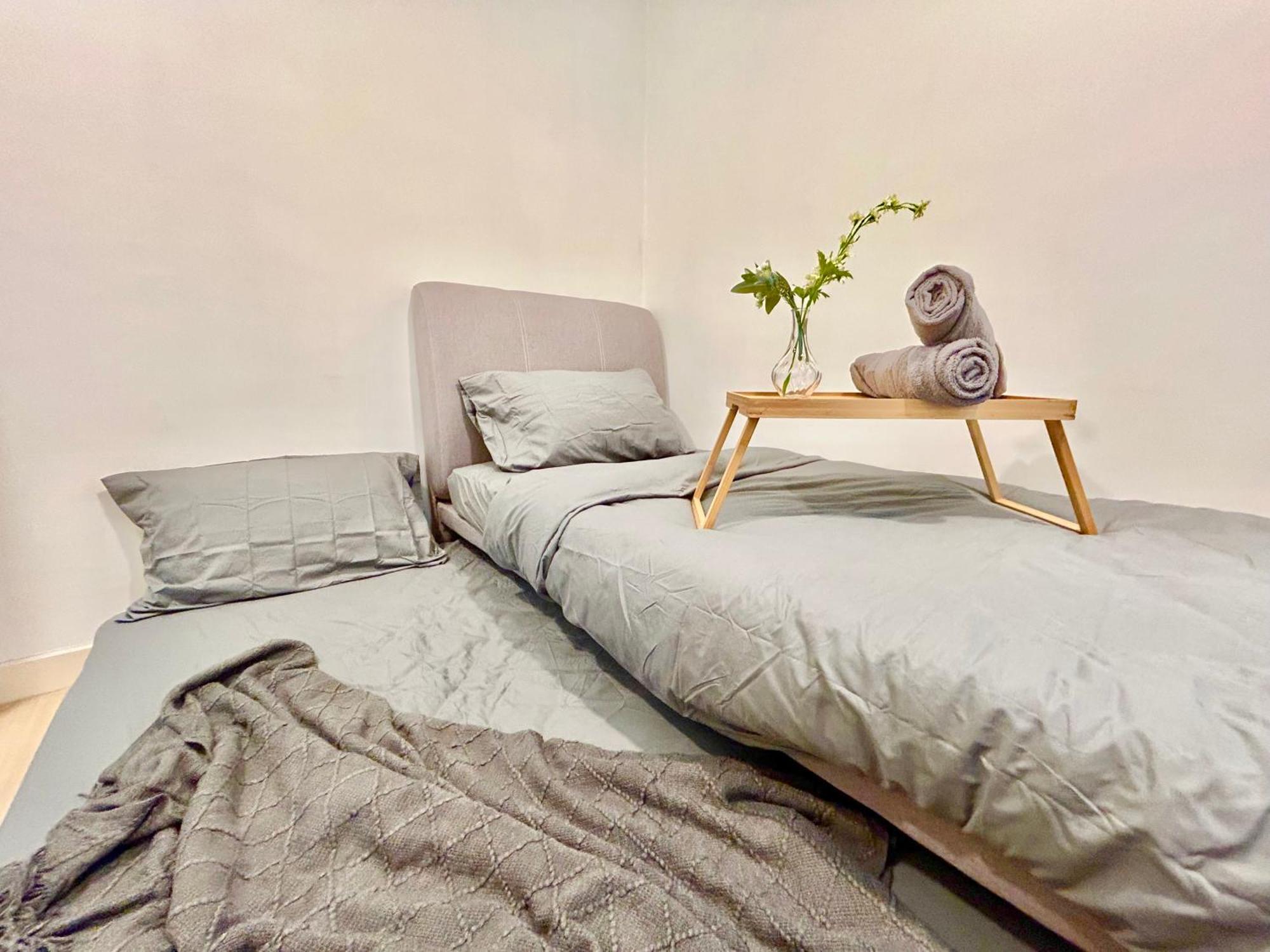 1-8 Pax Comfort Place 3room Ara Damansara
