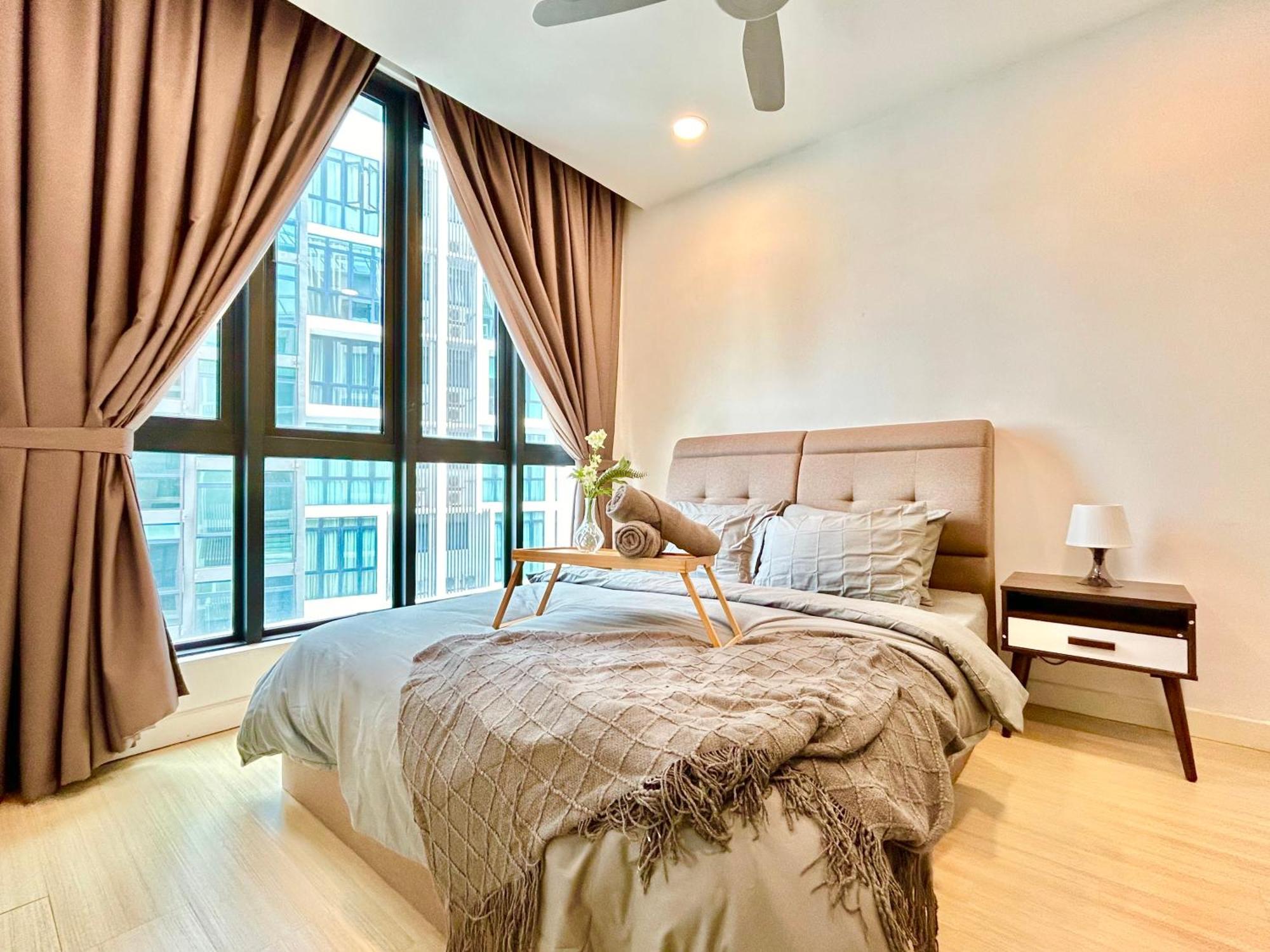1-8 Pax Comfort Place 3room Ara Damansara * Petaling Jaya