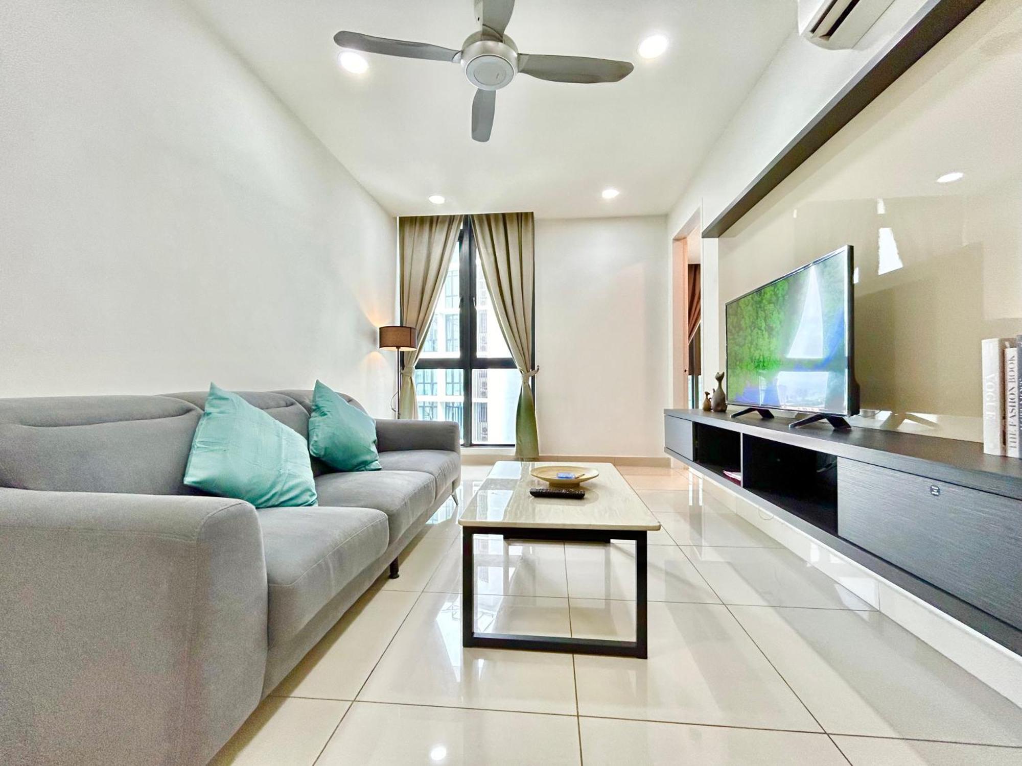 1-8 Pax Comfort Place 3room Ara Damansara * Petaling Jaya