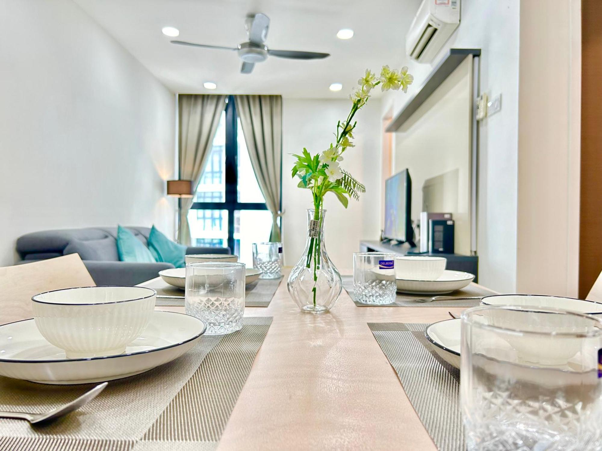 Apartment 1-8 Pax Comfort Place 3room Ara Damansara Petaling Jaya