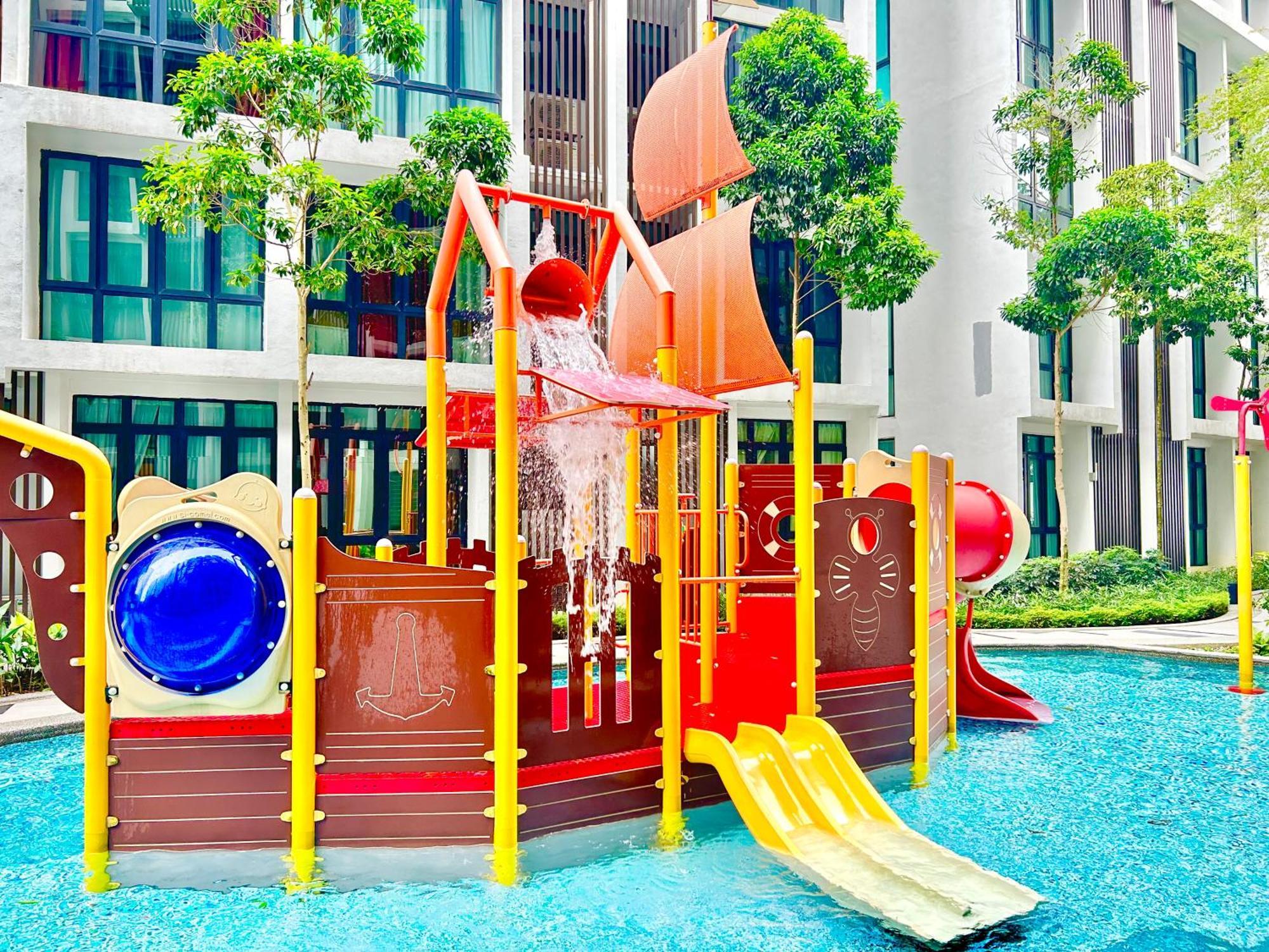 1-8 Pax Comfort Place 3room Ara Damansara *