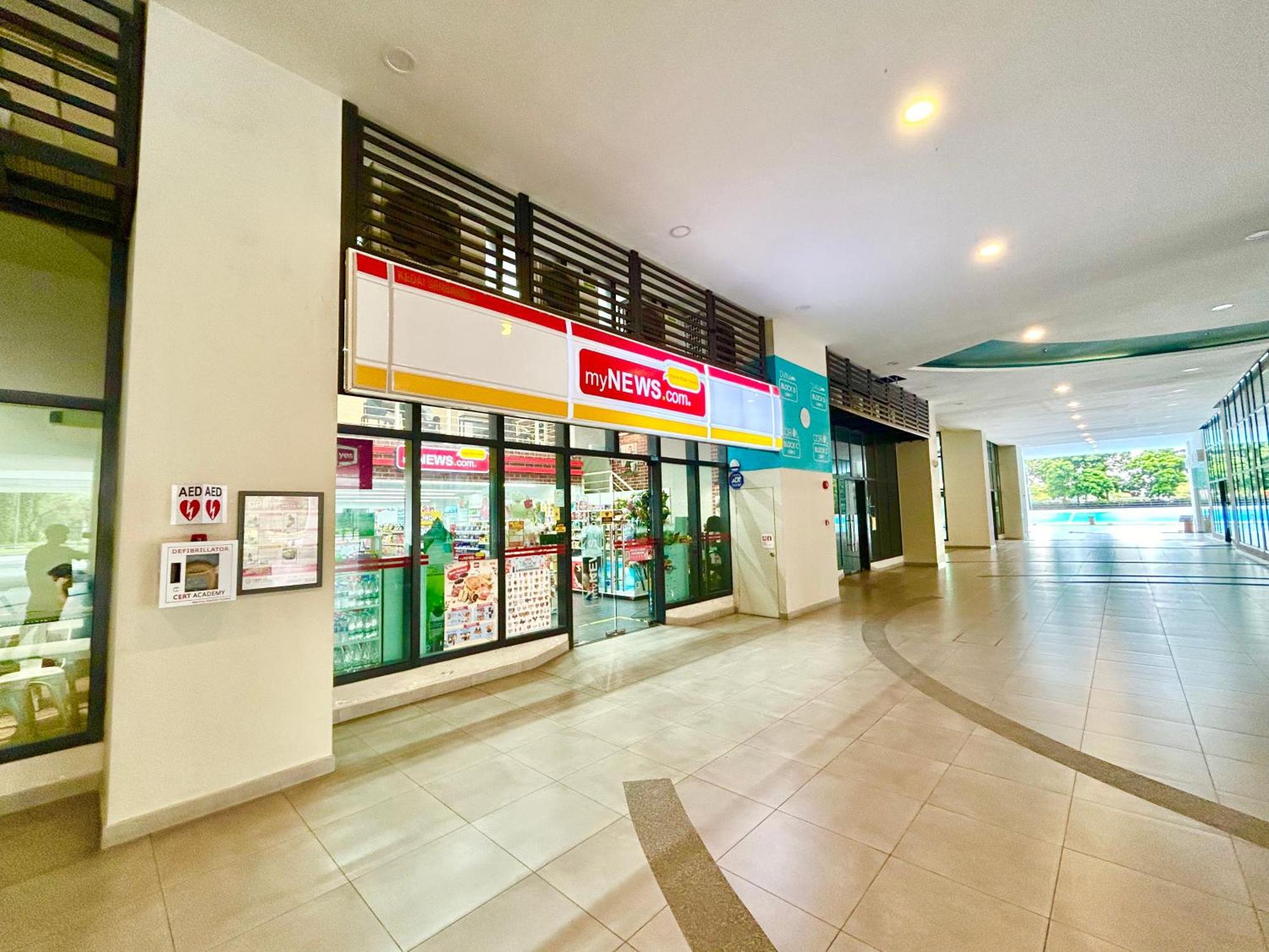 1-8 Pax Comfort Place 3room Ara Damansara Apartment