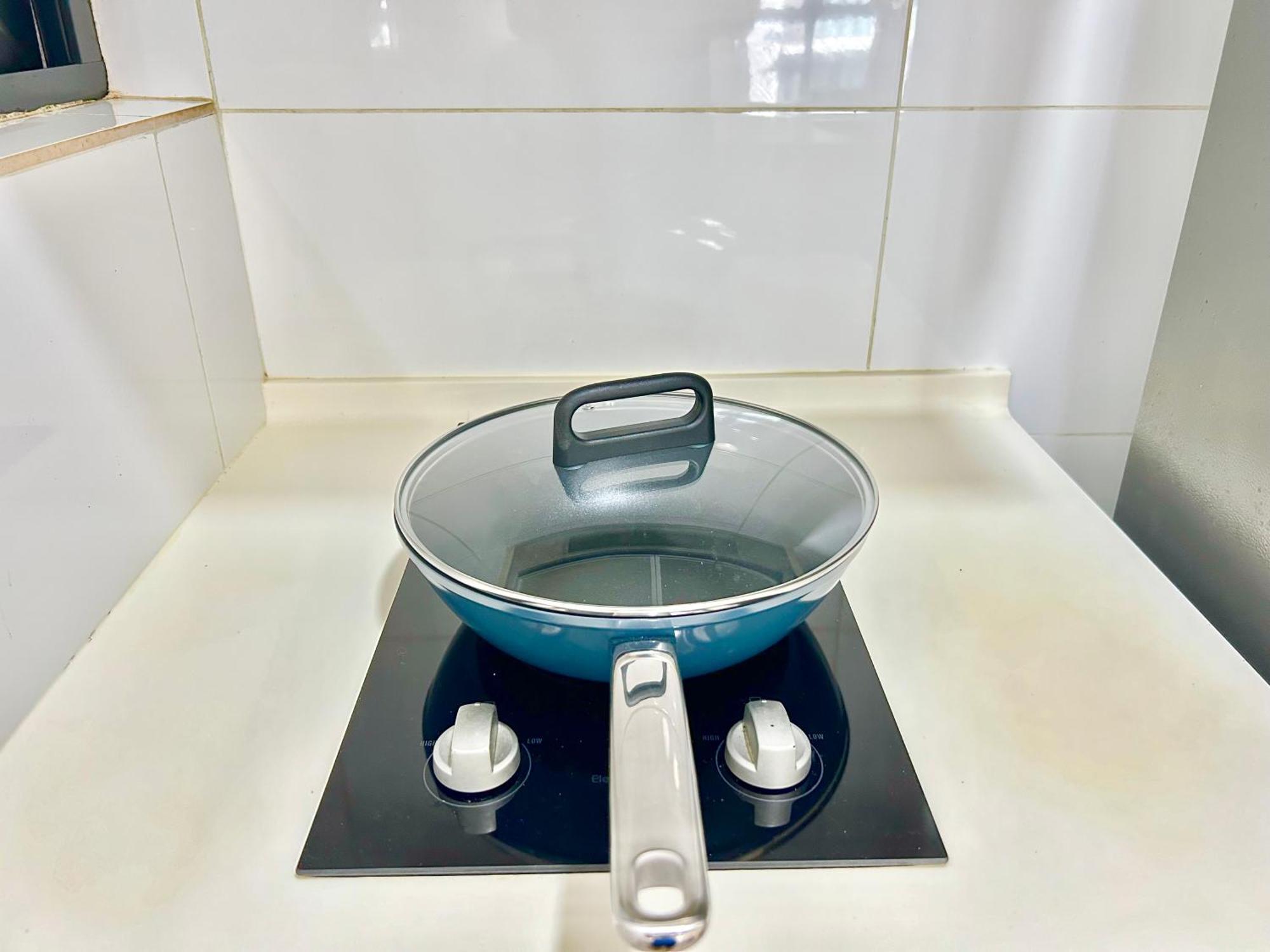 1-8 Pax Comfort Place 3room Ara Damansara Petaling Jaya